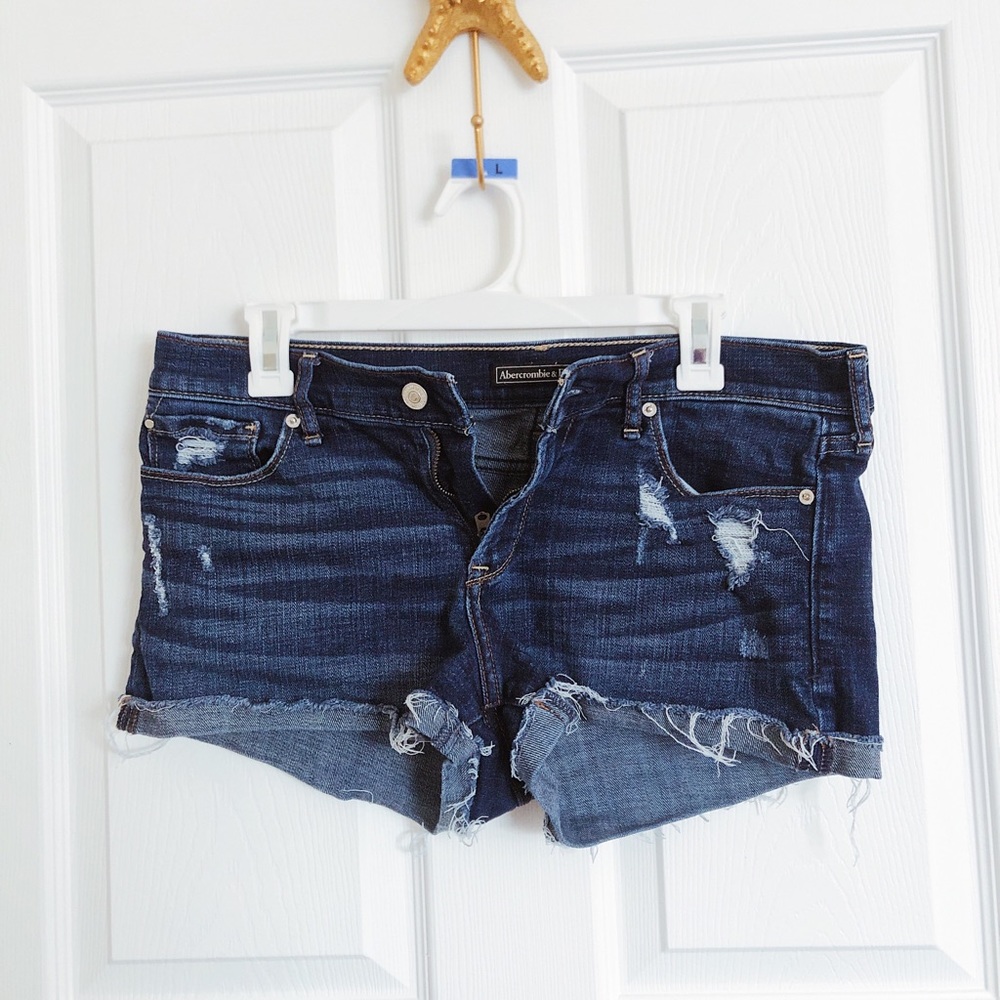 Abercrombie and Fitch shorts size 29
